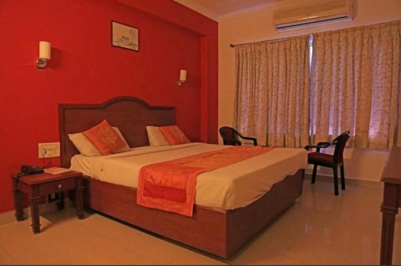 Goldmine Hotels Ченнаї Екстер'єр фото